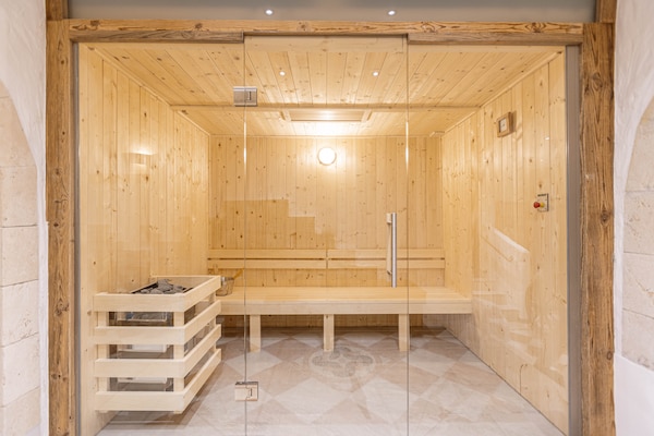 Penthouse aan de golfbaan met privésauna en buitenbad in Saalbach - thumbnail 4