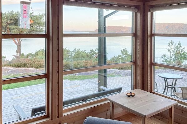 Vrijstaand vakantiehuis op Randøy met panoramisch fjordzicht - thumbnail 5