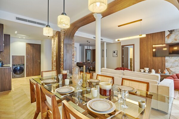 Luxe 3-slaapkamer appartement in hartje Parijs bij Rue Montorgueil - thumbnail 2