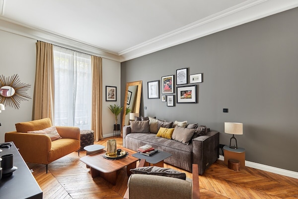 Luxe appartement aan Boulevard Saint-Michel, hartje Parijs - thumbnail 1
