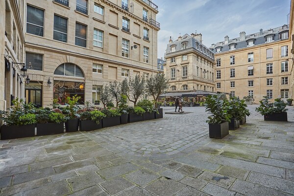 Chic appartement aan het Palais Royal, 4 min van het Louvre - thumbnail 4
