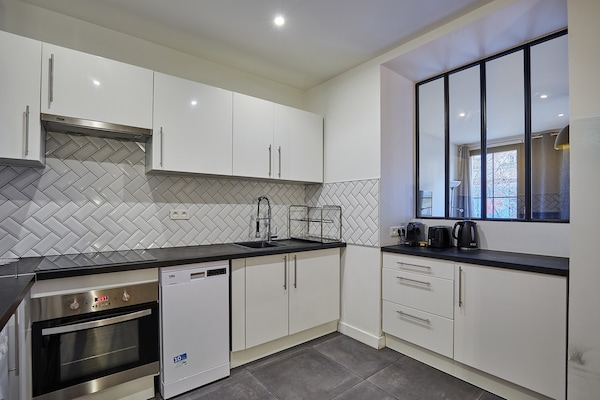 Ruim 6-persoons appartement aan de Grands Boulevards in Parijs, 101 m² - thumbnail 2