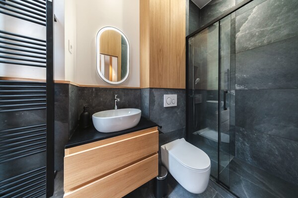 Sfeervol appartement met 17 m² terras bij Place de la Bastille - thumbnail 4