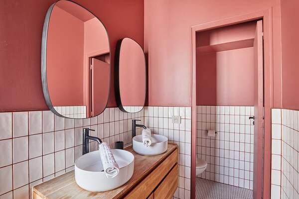 Gerenoveerd appartement in de Marais, vlakbij Place des Vosges - thumbnail 4