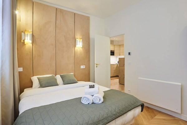 Parijs appartement 4p – vlakbij Sacré-Cœur & Galeries Lafayette - thumbnail 5