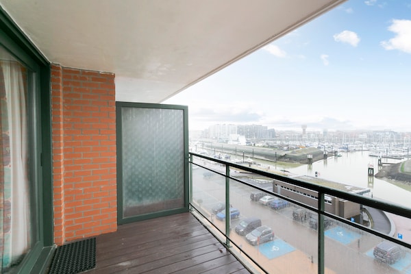 Licht appartement aan jachthaven Blankenberge met panoramisch uitzicht op het water - thumbnail 5