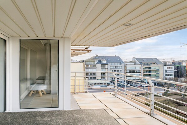 Prachtig gerenoveerd appartement met zonnig terras nabij jachthaven Blankenberge - thumbnail 6