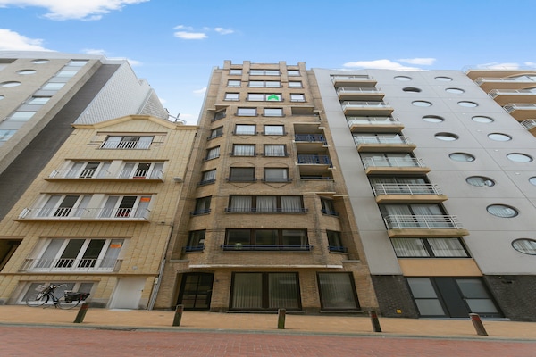 Licht appartement in Blankenberge met uitzicht op zee en haven - thumbnail 5