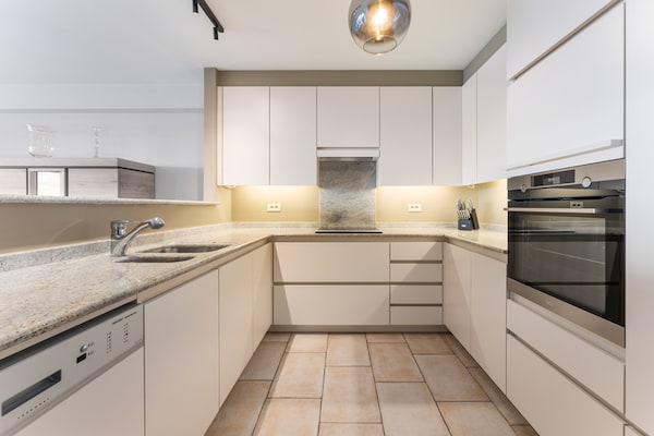 Licht appartement voor 6 personen vlak bij zee in Blankenberge - thumbnail 4