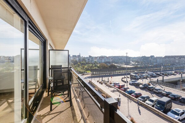 Modern appartement met zeezicht en garage in Blankenberge voor 4 personen - thumbnail 5