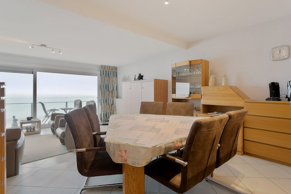 6-persoons appartement met 2 balkons in Blankenberge - thumbnail 3