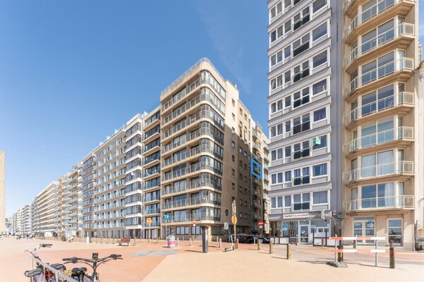 Licht modern appartement met 2 badkamers vlakbij zee in Blankenberge - thumbnail 6