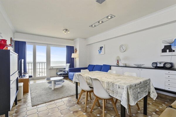 Zeezicht appartement voor 6 personen met garage in Blankenberge - thumbnail 2