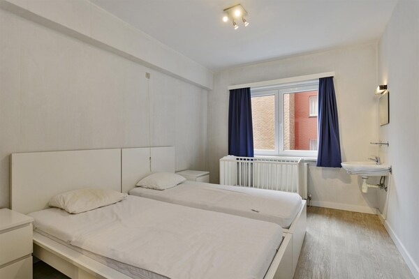 Zeezicht appartement voor 6 personen met garage in Blankenberge - thumbnail 3