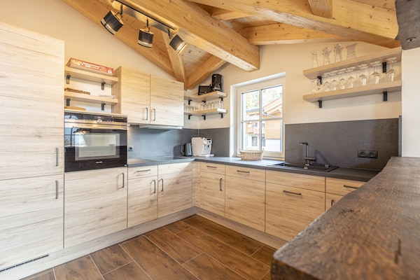Vakantiehuis in Uttendorf op 850 m van het centrum voor 10 personen - thumbnail 6