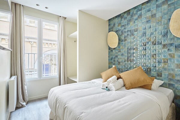 Modern 2-slaapkamerappartement met 2 badkamers in de levendige Marais - thumbnail 5