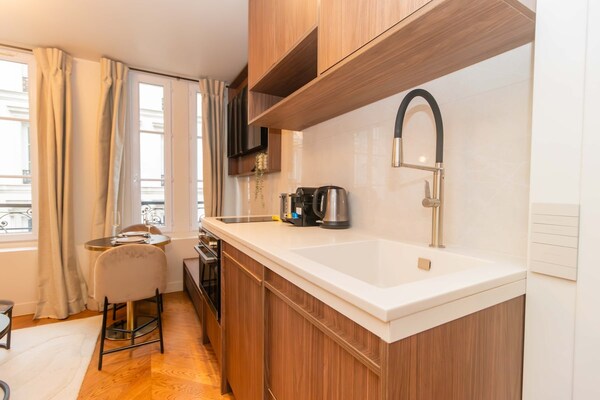 Airco appartement in hartje Parijs, vlakbij Hôtel de Ville - thumbnail 4