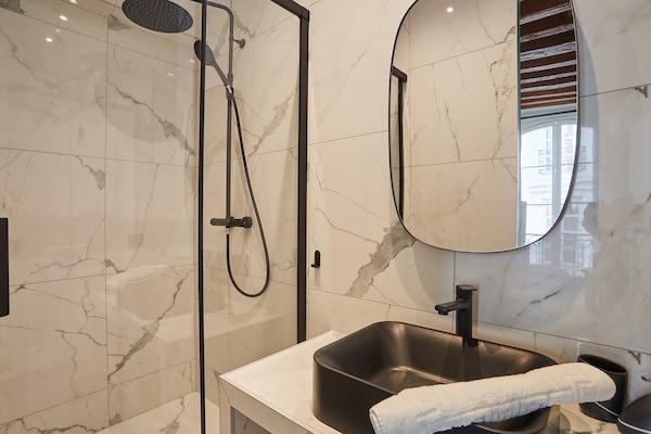Stijlvol appartement in hartje Parijs nabij Montorgueil - thumbnail 5