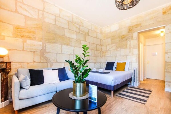 Knus en charmant appartement voor 2 bij Gare Saint-Jean in Bordeaux - thumbnail 4