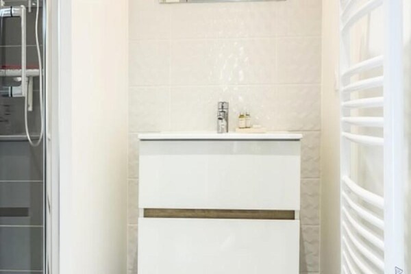 Gerenoveerd studio-appartement met airco in hartje Bordeaux - thumbnail 3