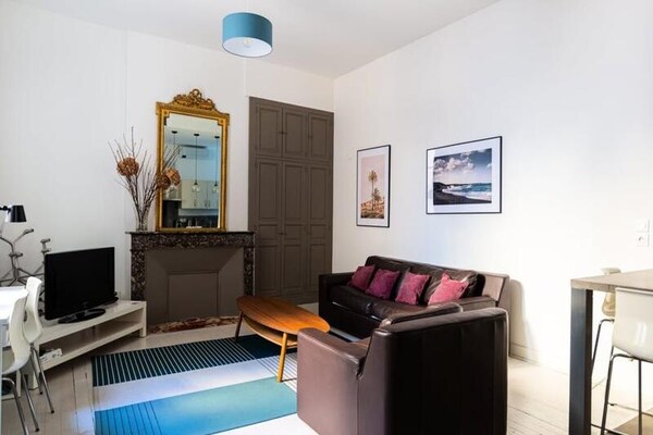 Stijlvol appartement in het hart van Bordeaux, vlakbij Place des Grands Hommes - thumbnail 4