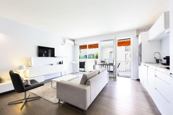 Modern appartement in Cannes Palm Beach met zeezicht en terras - thumbnail 4