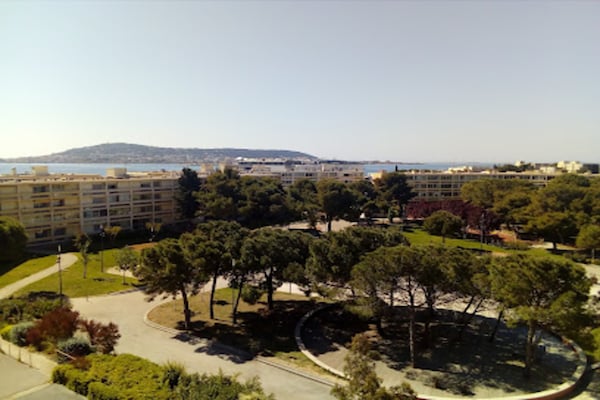 Knus appartement op loopafstand van strand en thermen in Balaruc-les-Bains - thumbnail 4