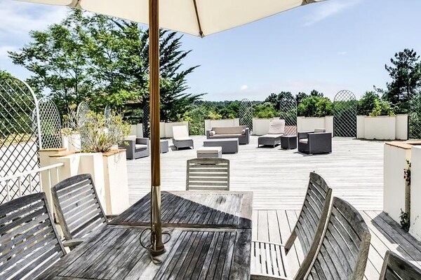 Villa Etchola: Luxe familiehuis met 8 slaapkamers en privétoegang tot strand Arcachon - thumbnail 1