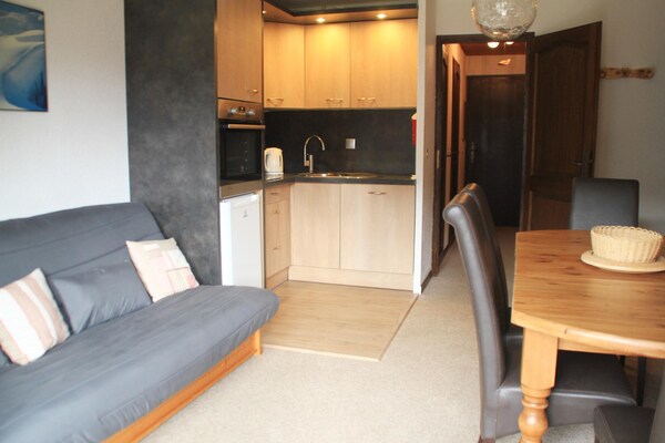 Rustiek appartement voor 5 aan de golfbaan bij Châtel - thumbnail 2