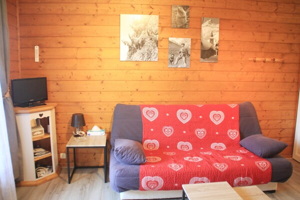 Knus appartement voor 4 met bergzicht nabij Lac de Vonnes - thumbnail 1