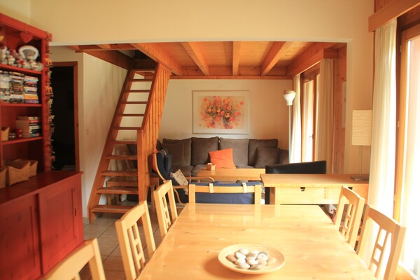 Appartement Myrtilles MR27: 6 persoons appartement met zicht op de vallei - thumbnail 1