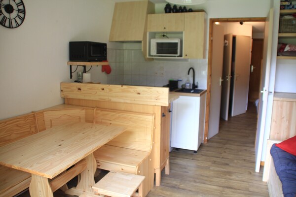 Knus appartement voor 4 aan de voet van de Linga-gondel in Châtel - thumbnail 1
