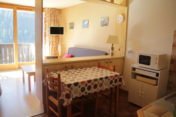 Gezellig studio-appartement in Châtel met uitzicht op de vallei - thumbnail 4