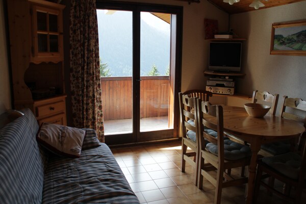Rustig appartement aan de golfbaan met bergzicht in Châtel - thumbnail 2