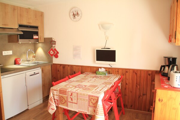 Gezellig appartement voor 4 personen met balkon en uitzicht in Châtel - thumbnail 2