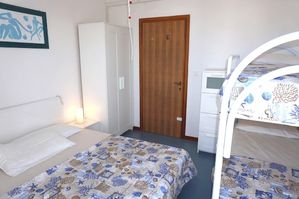 Licht appartement met balkon op loopafstand van strand in Porto Santa Margherita - thumbnail 5