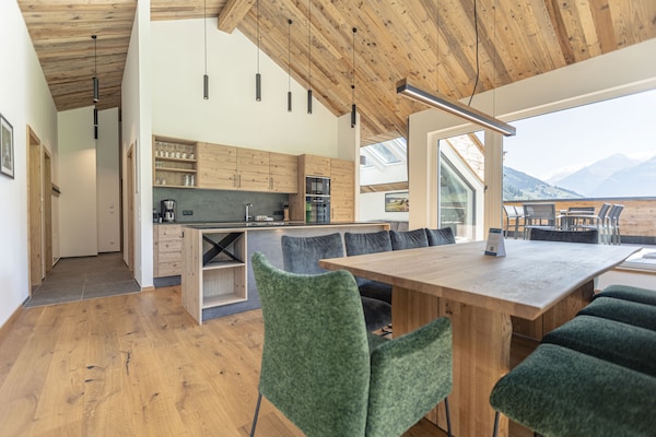 Op 750m van centrum: luxe appartement aan de piste in Rauris - thumbnail 2