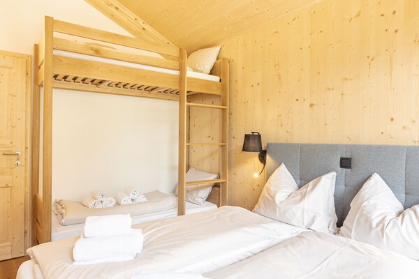 Ruim chalet voor 10 personen aan de skipiste met sauna en whirlpool - thumbnail 4