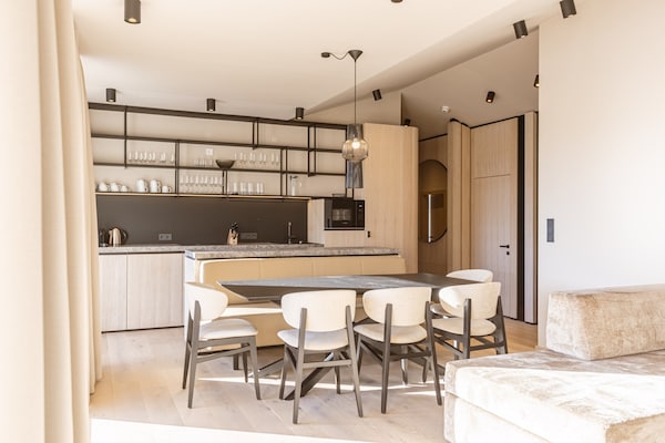 Penthouse aan de golfbaan met panoramaterras voor 8 personen - thumbnail 2