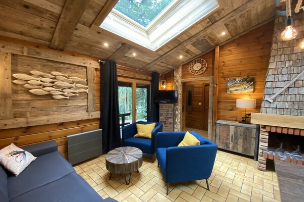 Houten chalet met hottub aan de rivier bij La Bresse - thumbnail 3