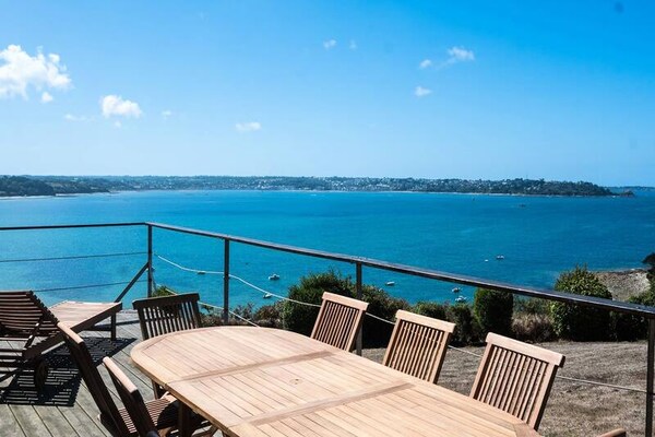 Vrijstaande villa met panoramisch zeezicht bij Perros-Guirec, 8 personen - thumbnail 3