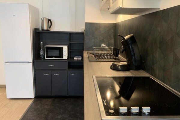 Gerenoveerd 2-kamerappartement met balkon en garage in Aix-les-Bains - thumbnail 5