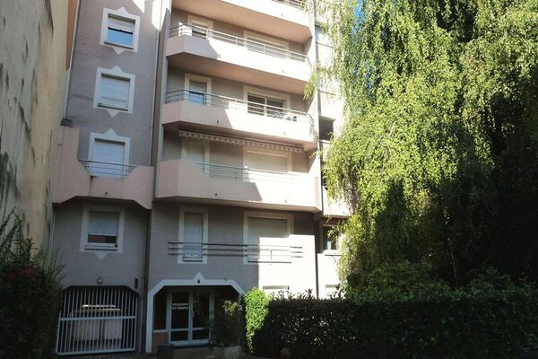 Sfeervol 3-sterren appartement in hartje Aix-les-Bains met balkon - thumbnail 1