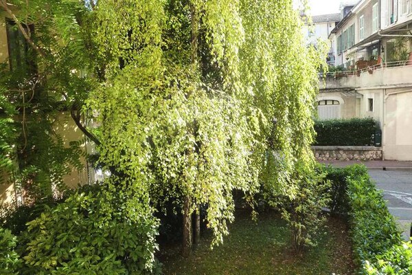 Sfeervol 3-sterren appartement in hartje Aix-les-Bains met balkon - thumbnail 2