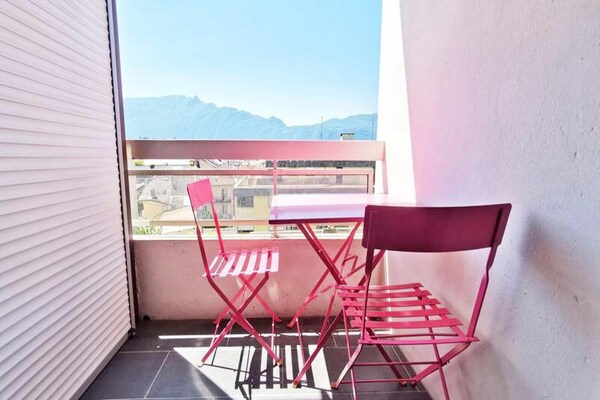 Modern studio in centrum Aix-les-Bains met garage en balkon - thumbnail 3