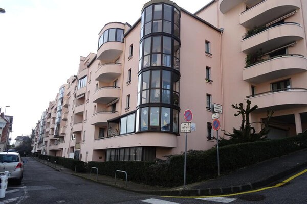 Licht appartement met balkon en bergzicht in Aix-les-Bains, vlakbij het meer - thumbnail 1