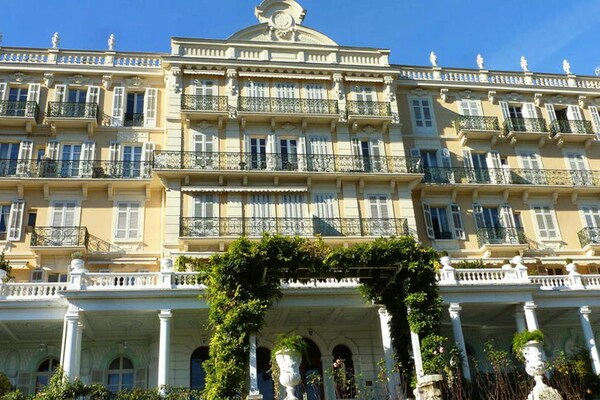 Résidence Le Splendide: Charmant appartement met parkzicht in Aix-les-Bains - thumbnail 1
