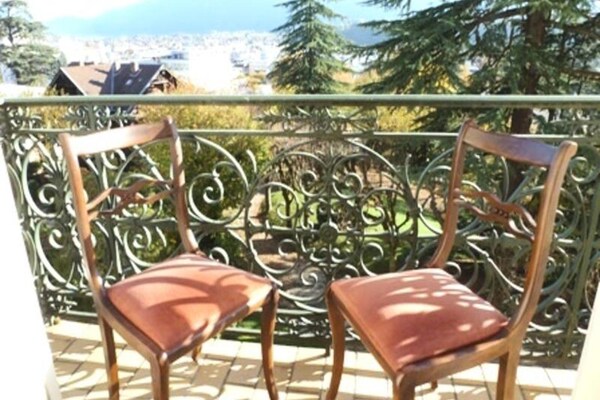 Résidence Le Splendide: Charmant appartement met parkzicht in Aix-les-Bains - thumbnail 4