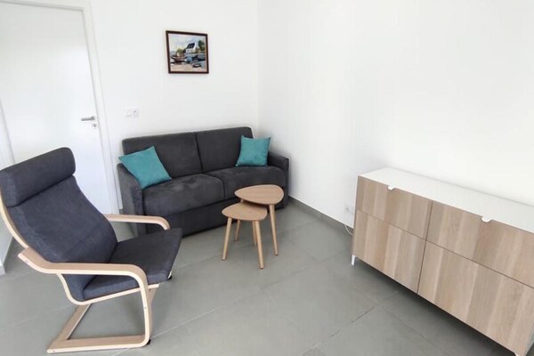 Modern appartement met balkon en uitzicht op de Mont Revard, vlakbij het meer - thumbnail 2