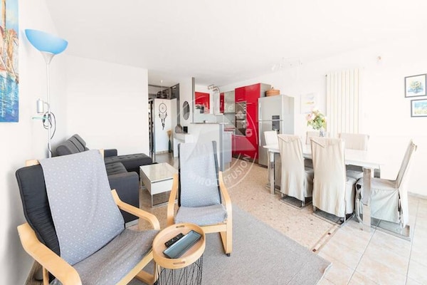 Gerenoveerd appartement met zeezicht op 800m van centrum Le Grau du Roi - thumbnail 4